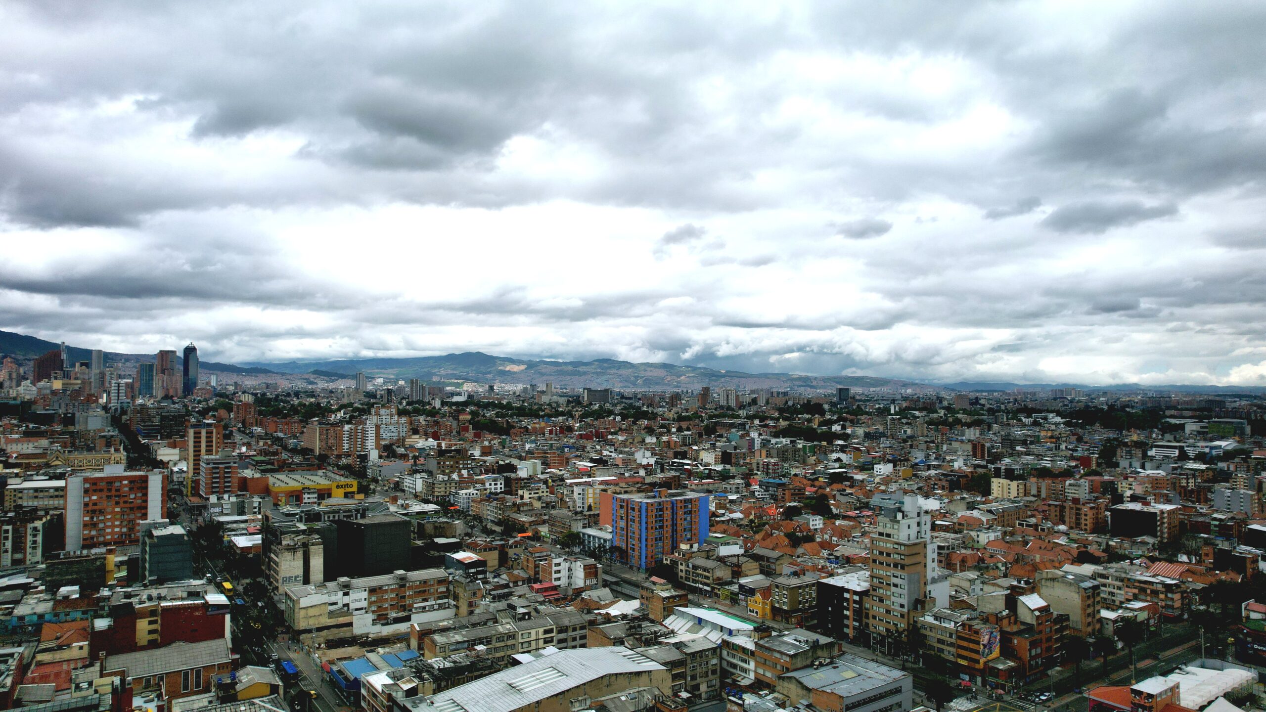 Kierunek: Bogota! Na walizkach, w chmurach i z potrójnym fuksem